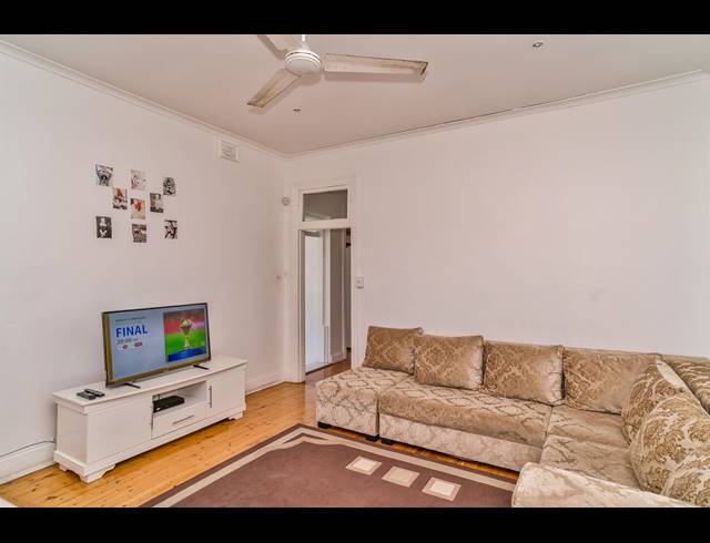 3 BEDROOM FLAT RENTED IN MORNINGSIDE